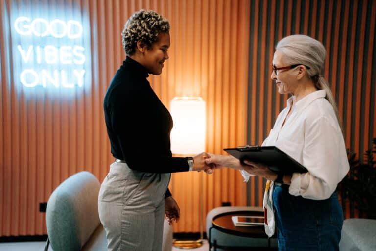 Bild Handshake Frauen